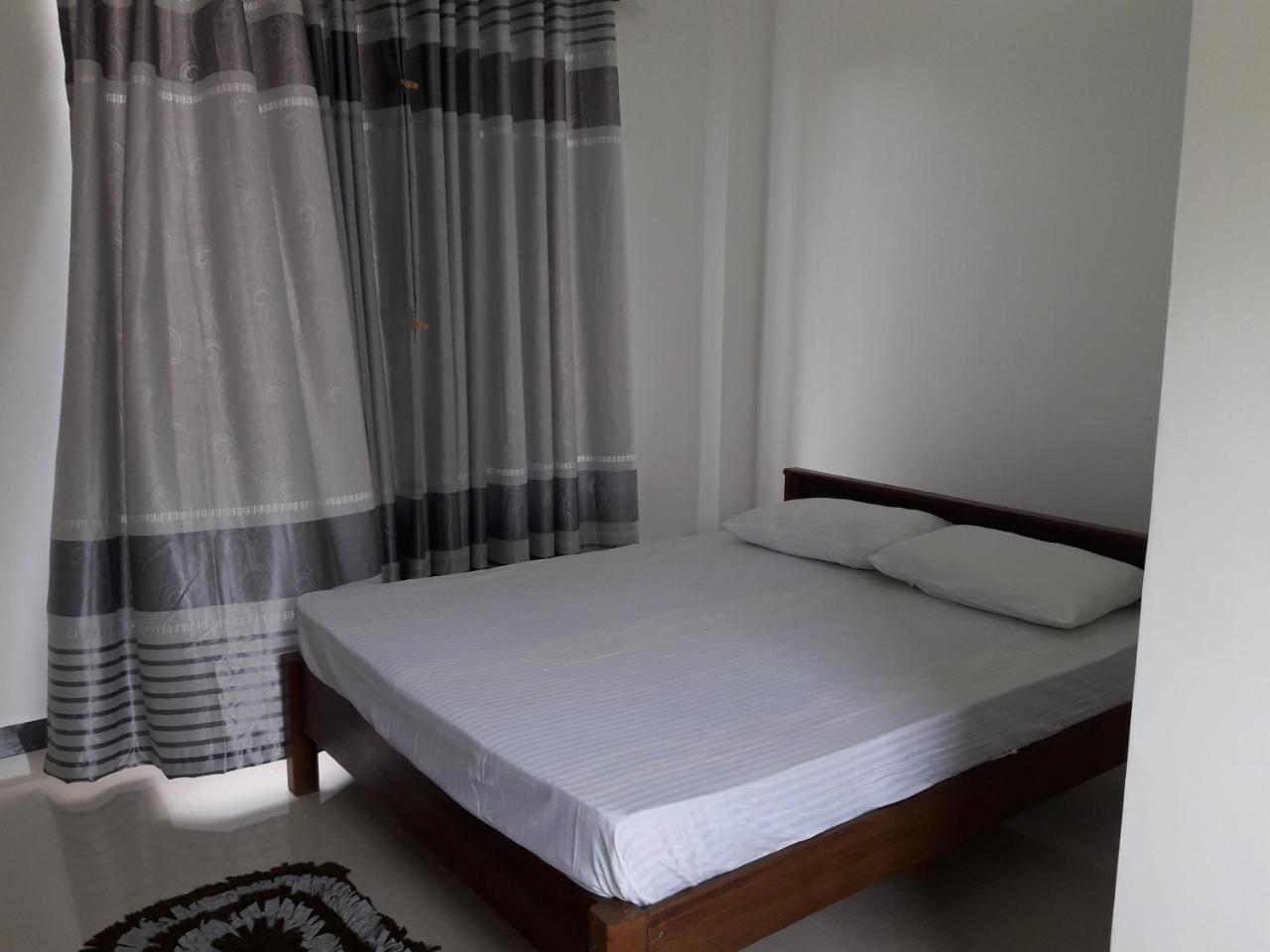 Kanora Lake Resort 마하라가마 외부 사진